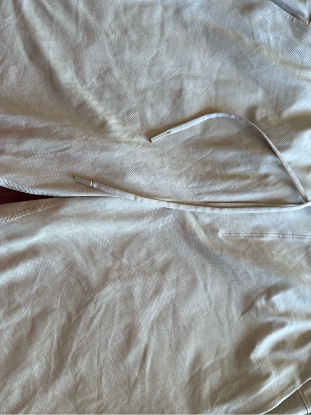 Lululemon Men’s Light Beige Camo Drawstring shorts